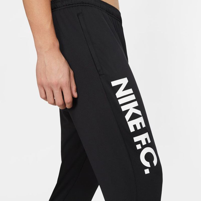 Hlače Nike FC Essential M CD0576-010